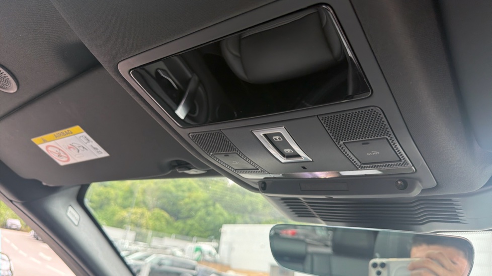 Land Rover Discovery Sport 2.0 D200 Dynamic HSE 5dr Auto [5 Seat] Diesel Station Wagon - Image 33