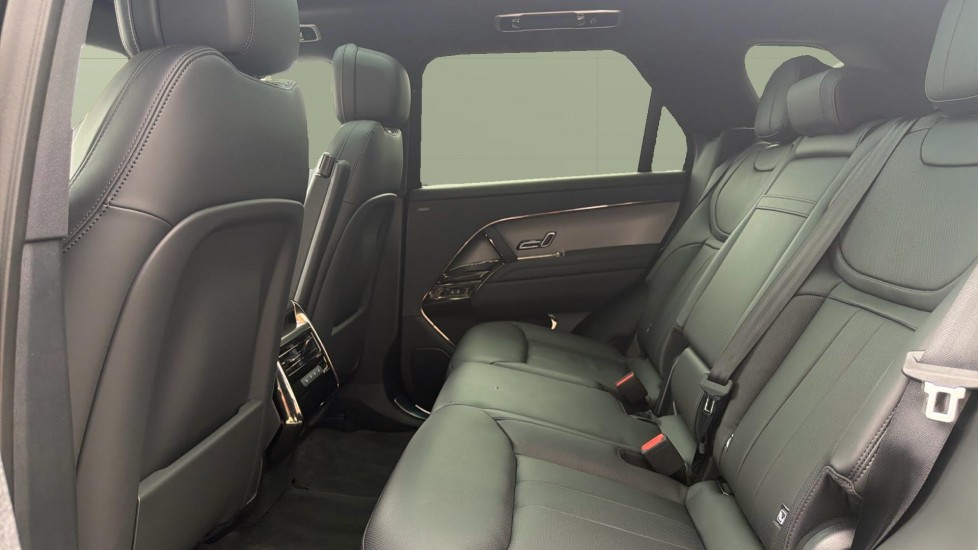 Land Rover Range Rover Sport 3.0 D250 Dynamic SE 5dr Auto Diesel Estate - Image 4