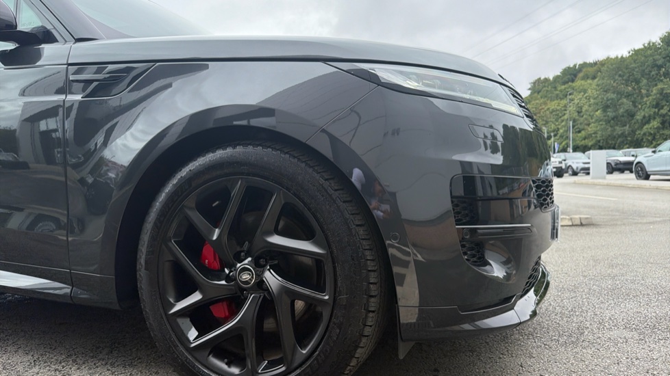 Land Rover Range Rover Sport 3.0 D250 Dynamic SE 5dr Auto Diesel Estate - Image 24