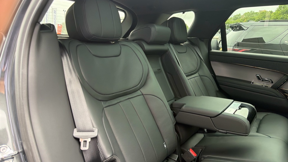 Land Rover Range Rover Sport 3.0 D250 Dynamic SE 5dr Auto Diesel Estate - Image 28