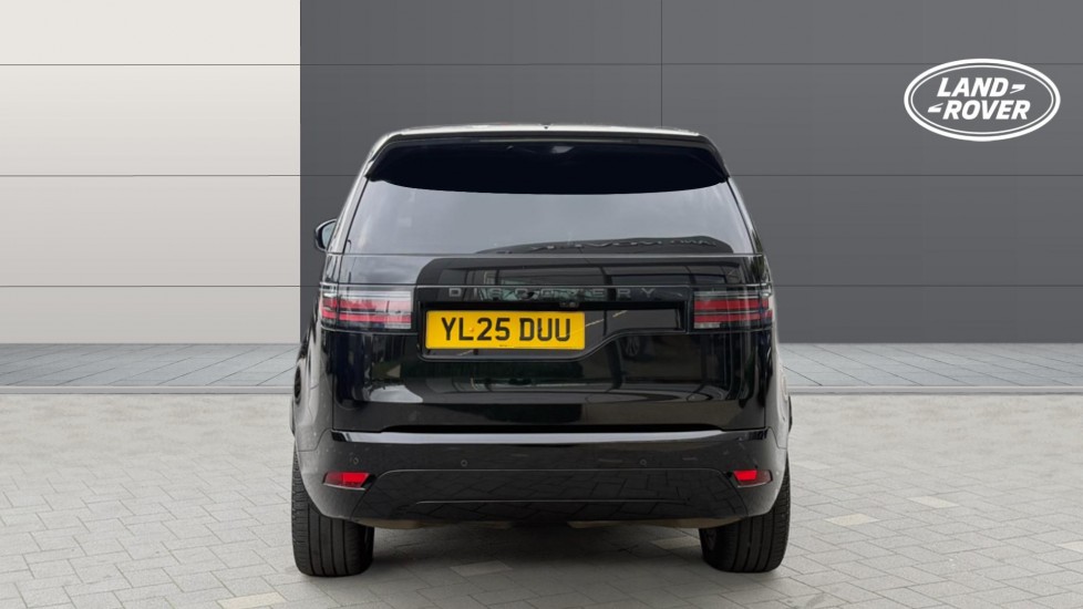 Land Rover Discovery 3.0 D350 Dynamic HSE 5dr Auto Diesel Station Wagon - Image 6