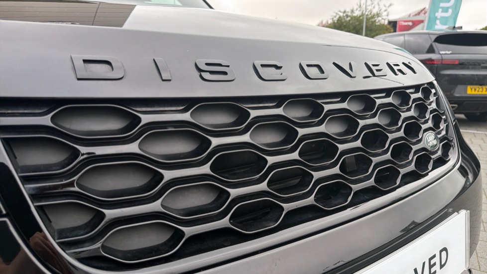 Land Rover Discovery 3.0 D350 Dynamic HSE 5dr Auto Diesel Station Wagon - Image 21