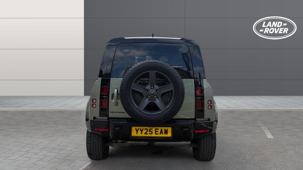 Land Rover Defender 3.0 D250 X-Dynamic SE 90 3dr Auto Diesel Estate - Image 6