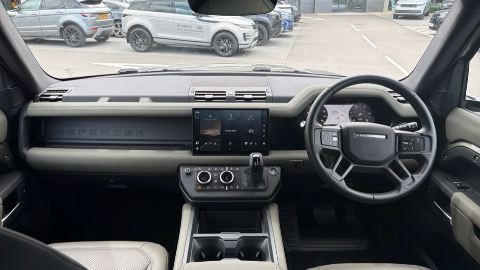 Land Rover Defender 3.0 D250 X-Dynamic SE 90 3dr Auto Diesel Estate - Image 9