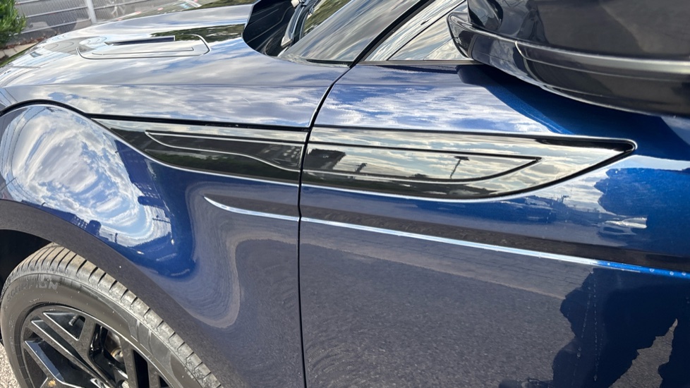 Land Rover Range Rover Evoque 1.5 P300e Evoque Edition 5dr Auto Hatchback - Image 20