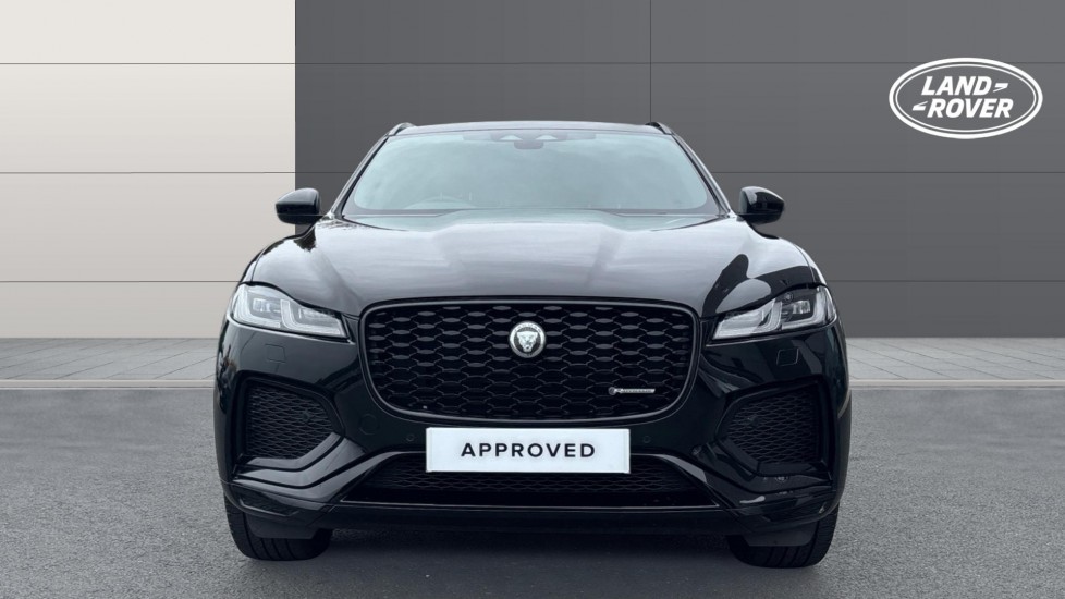 Jaguar F-Pace 2.0 D200 R-Dynamic SE Black 5dr Auto AWD Diesel Estate - Image 7