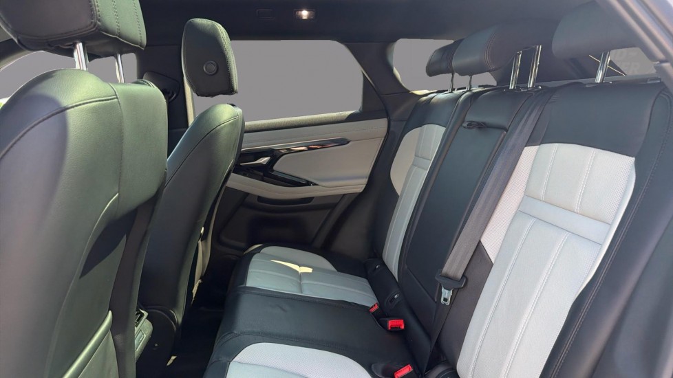 Land Rover Range Rover Evoque 2.0 D180 First Edition 5dr Auto Diesel Hatchback - Image 4