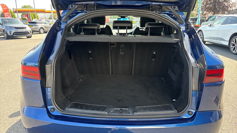 Jaguar E-Pace 2.0 D200 R-Dynamic HSE 5dr Auto Diesel Estate - Image 10