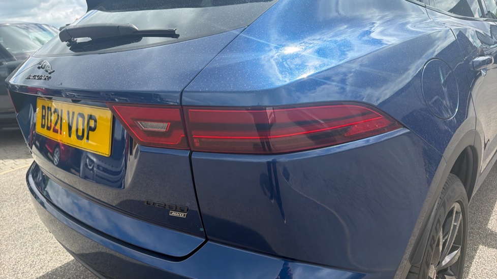 Jaguar E-Pace 2.0 D200 R-Dynamic HSE 5dr Auto Diesel Estate - Image 43