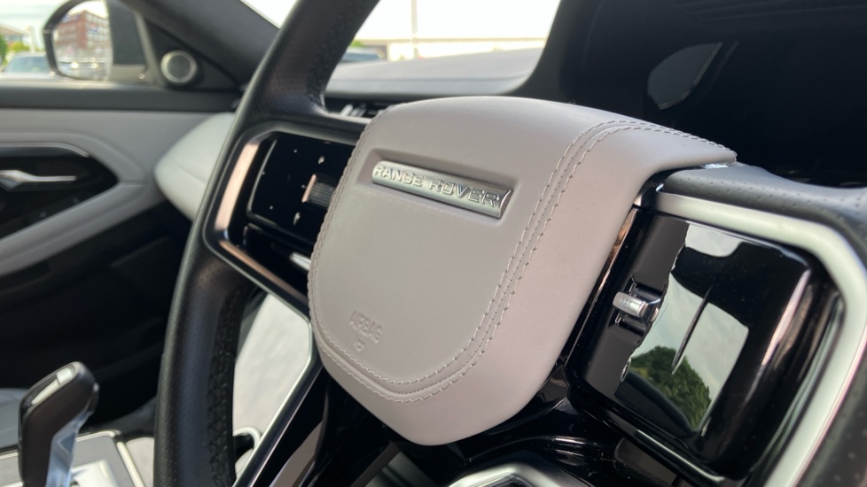 Land Rover Range Rover Evoque 1.5 P300e Autobiography 5dr Auto Hatchback - Image 27