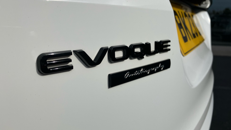 Land Rover Range Rover Evoque 1.5 P300e Autobiography 5dr Auto Hatchback - Image 34