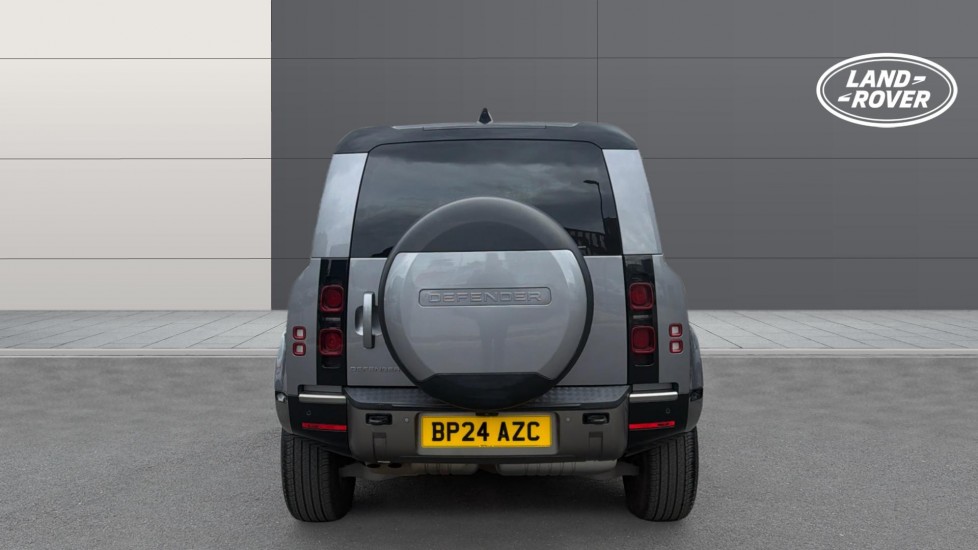 Land Rover Defender 90 Diesel 3.0 D300 Hard Top X-Dynamic HSE Auto [3 Seat] - Image 6