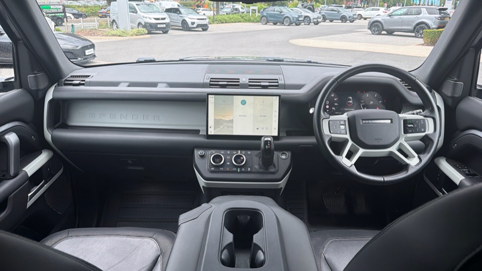 Land Rover Defender 90 Diesel 3.0 D300 Hard Top X-Dynamic HSE Auto [3 Seat] - Image 9