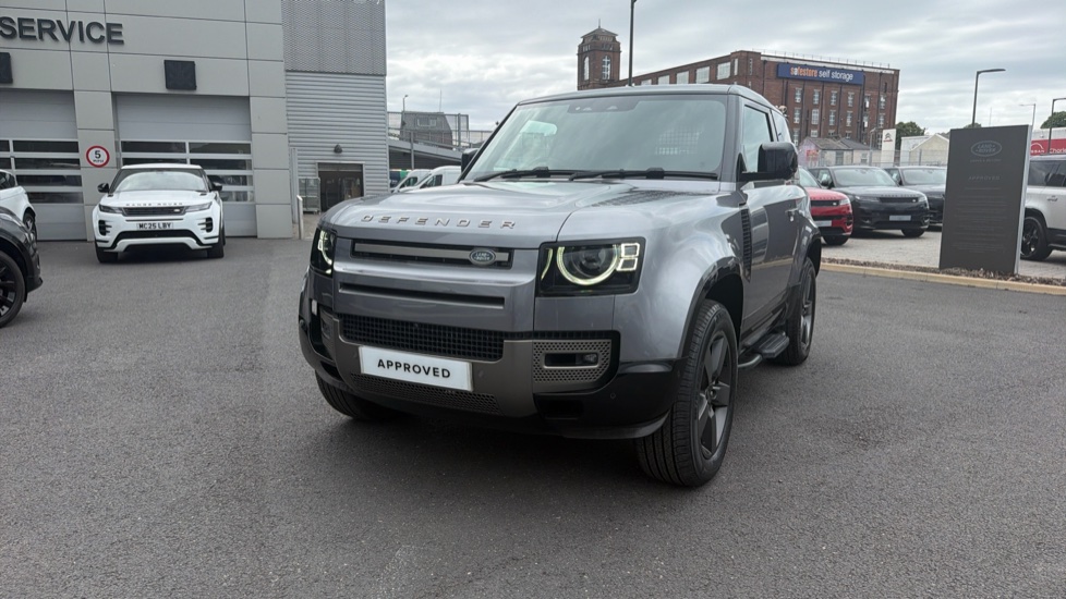 Land Rover Defender 90 Diesel 3.0 D300 Hard Top X-Dynamic HSE Auto [3 Seat] - Image 37