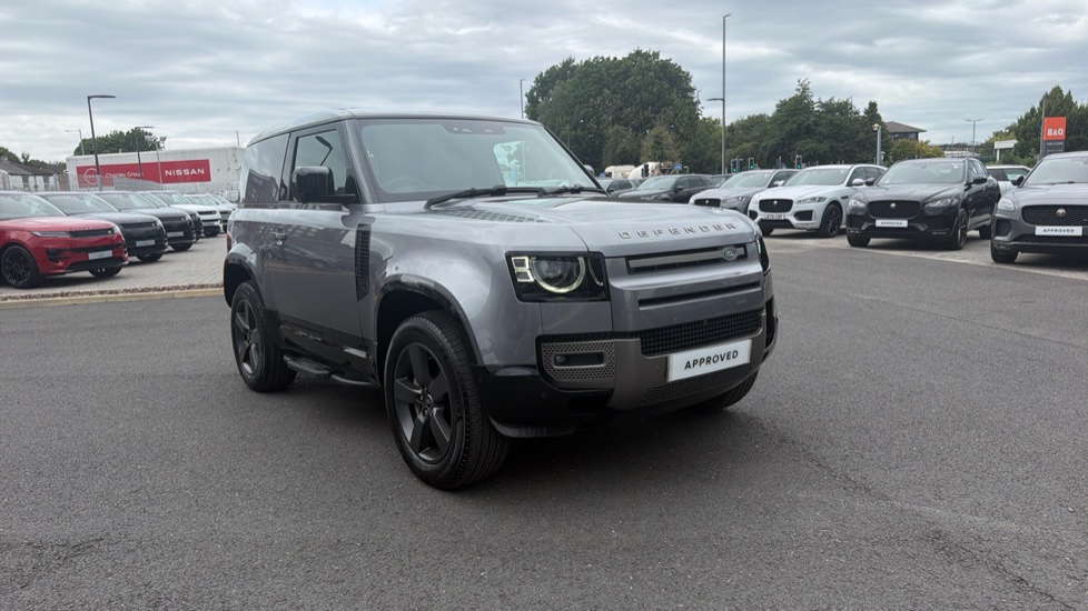 Land Rover Defender 90 Diesel 3.0 D300 Hard Top X-Dynamic HSE Auto [3 Seat] - Image 39