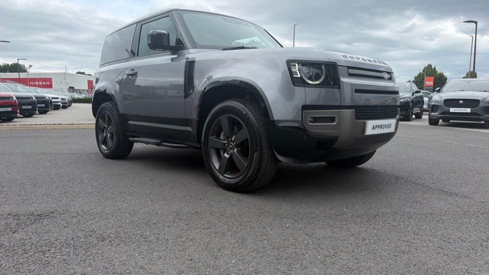 Land Rover Defender 90 Diesel 3.0 D300 Hard Top X-Dynamic HSE Auto [3 Seat] - Image 42