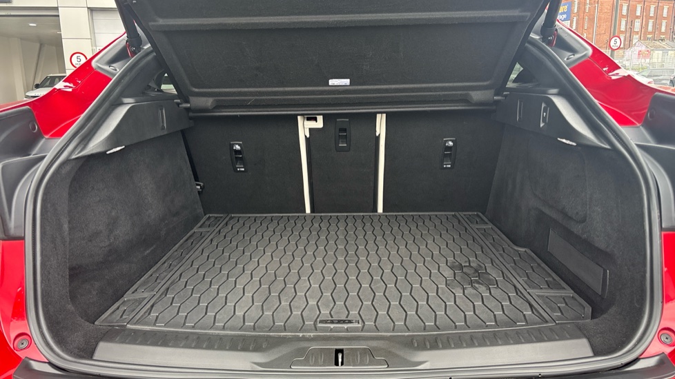 Jaguar I-Pace 294kW EV400 HSE Black 90kWh 5dr Auto 11kW Charger Electric Estate - Image 10