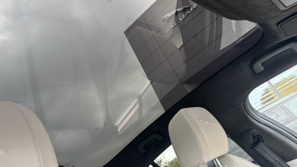 Jaguar I-Pace 294kW EV400 HSE Black 90kWh 5dr Auto 11kW Charger Electric Estate - Image 20