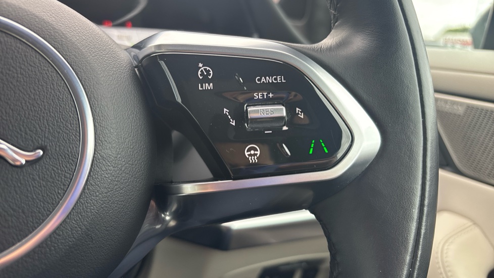 Jaguar I-Pace 294kW EV400 HSE Black 90kWh 5dr Auto 11kW Charger Electric Estate - Image 28