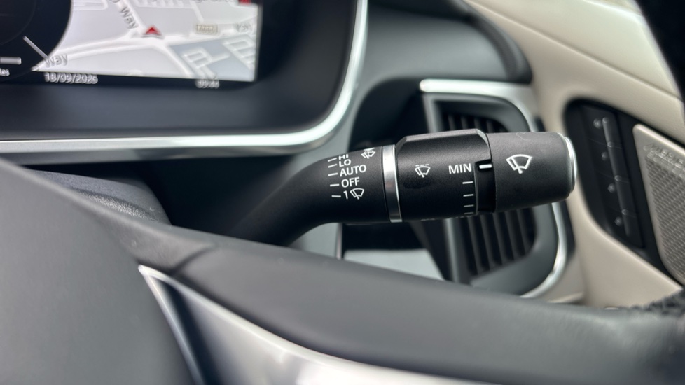 Jaguar I-Pace 294kW EV400 HSE Black 90kWh 5dr Auto 11kW Charger Electric Estate - Image 29