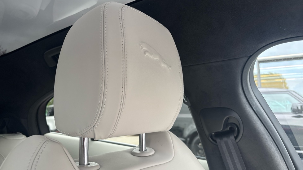 Jaguar I-Pace 294kW EV400 HSE Black 90kWh 5dr Auto 11kW Charger Electric Estate - Image 36