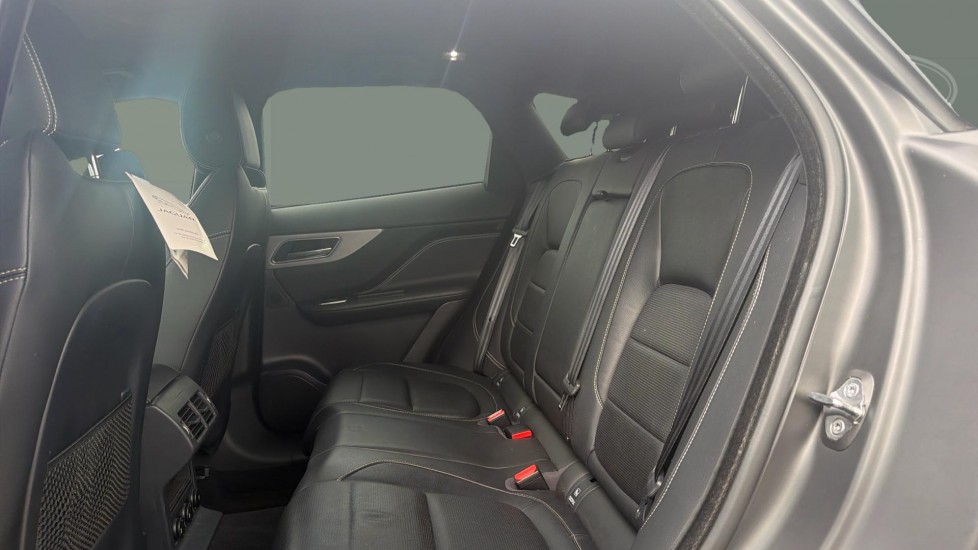 Jaguar F-Pace 2.0d R-Sport 5dr Auto AWD Diesel Estate - Image 4