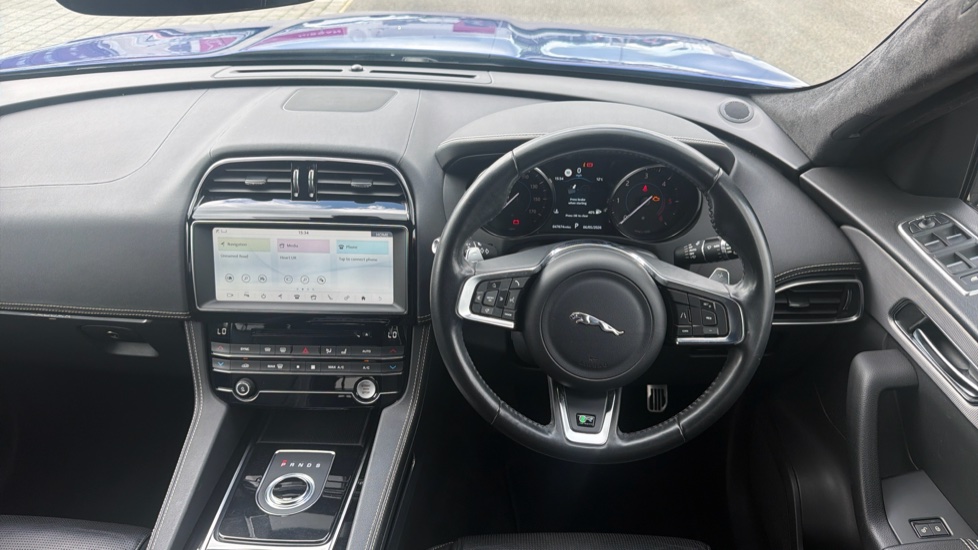 Jaguar F-Pace 2.0d R-Sport 5dr Auto AWD Diesel Estate - Image 15