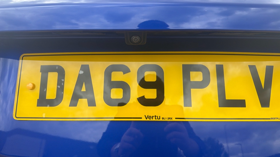 Jaguar F-Pace 2.0d R-Sport 5dr Auto AWD Diesel Estate - Image 27
