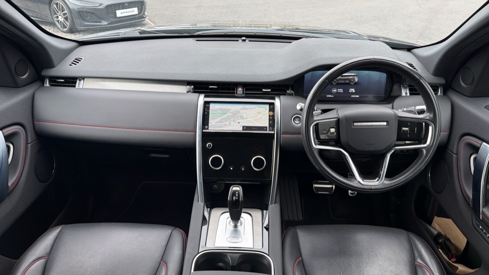 Land Rover Discovery Sport 1.5 P300e R-Dynamic SE 5dr Auto [5 Seat] Station Wagon - Image 9