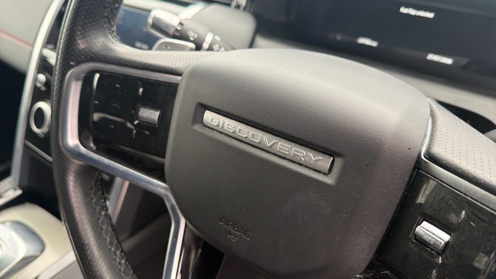 Land Rover Discovery Sport 1.5 P300e R-Dynamic SE 5dr Auto [5 Seat] Station Wagon - Image 33