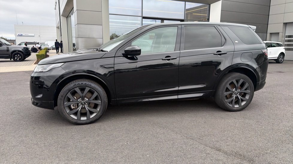 Land Rover Discovery Sport 1.5 P300e R-Dynamic SE 5dr Auto [5 Seat] Station Wagon - Image 40