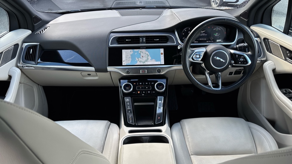 Jaguar I-Pace 294kW EV400 Black 90kWh 5dr Auto [11kW Charger] Electric Estate - Image 9