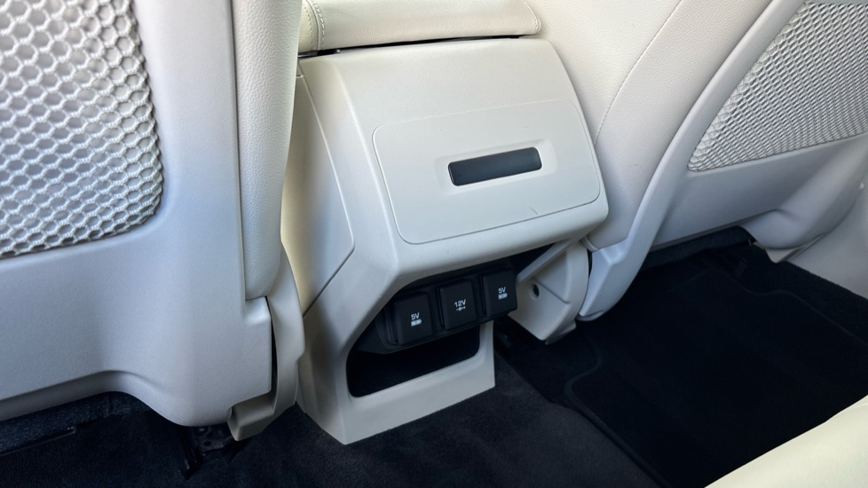 Jaguar I-Pace 294kW EV400 Black 90kWh 5dr Auto [11kW Charger] Electric Estate - Image 18