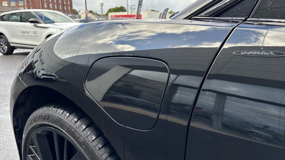 Jaguar I-Pace 294kW EV400 Black 90kWh 5dr Auto [11kW Charger] Electric Estate - Image 20