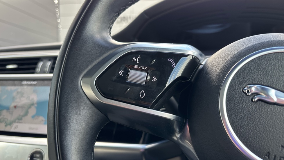 Jaguar I-Pace 294kW EV400 Black 90kWh 5dr Auto [11kW Charger] Electric Estate - Image 28
