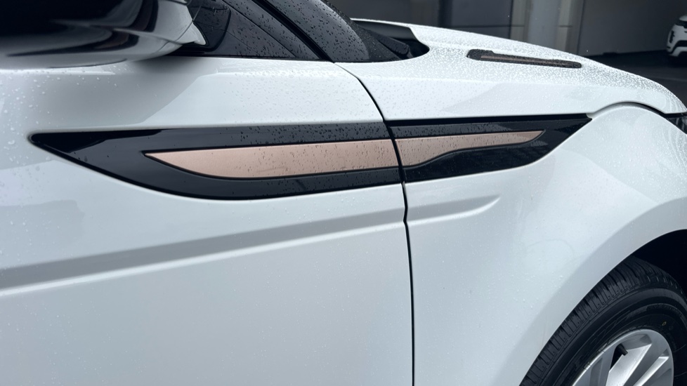 Land Rover Range Rover Evoque 1.5 P300e R-Dynamic S 5dr Auto Hatchback - Image 21