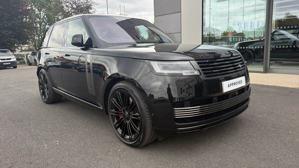 Land Rover Range Rover 4.4 P530 V8 SV 4dr Auto Petrol Estate - Image 25