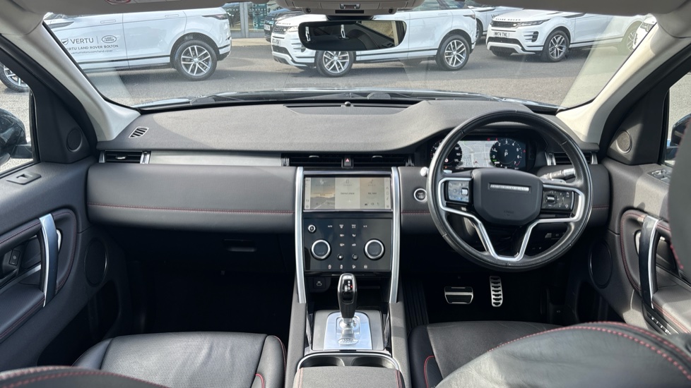 Land Rover Discovery Sport 1.5 P300e R-Dynamic SE 5dr Auto [5 Seat] Station Wagon - Image 9