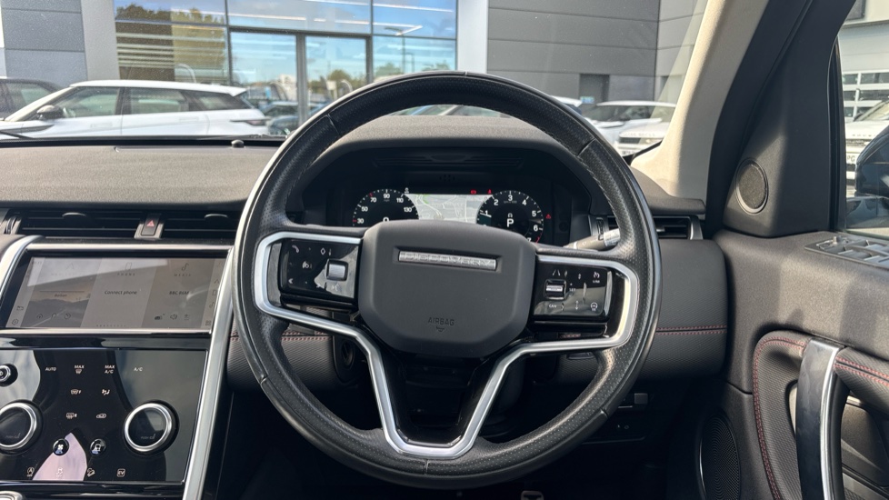 Land Rover Discovery Sport 1.5 P300e R-Dynamic SE 5dr Auto [5 Seat] Station Wagon - Image 15