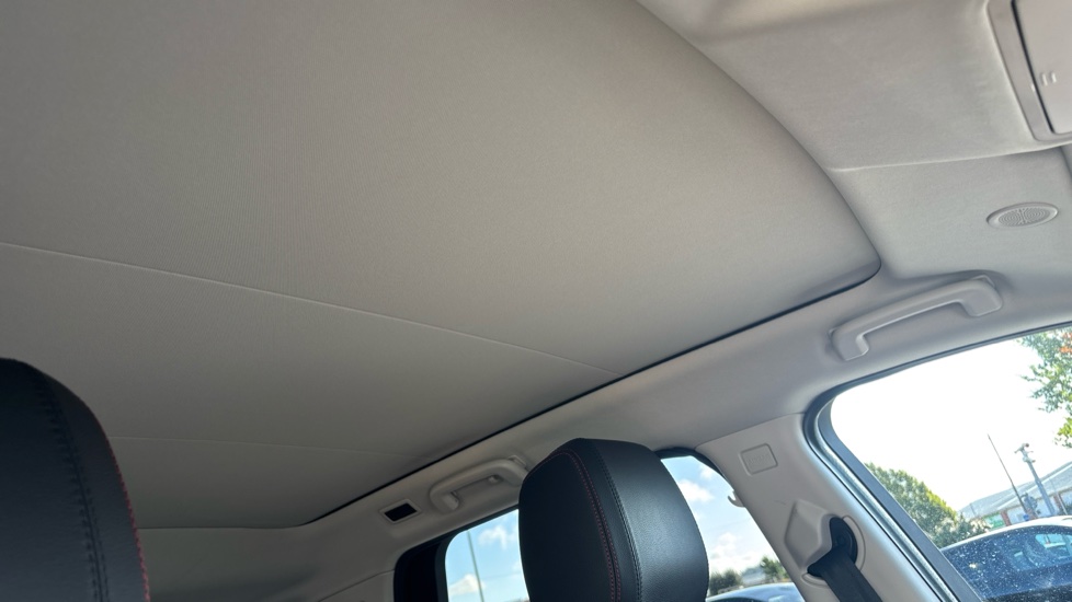 Land Rover Discovery Sport 1.5 P300e R-Dynamic SE 5dr Auto [5 Seat] Station Wagon - Image 23