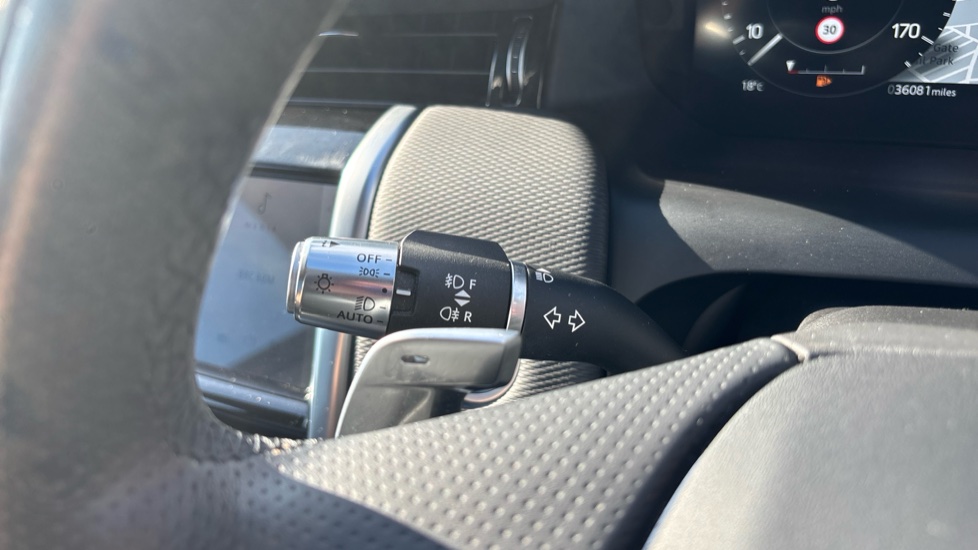Land Rover Discovery Sport 1.5 P300e R-Dynamic SE 5dr Auto [5 Seat] Station Wagon - Image 31