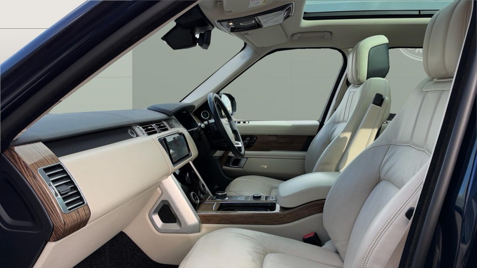 Land Rover Range Rover 3.0 SDV6 Vogue SE 4dr Auto Diesel Estate - Image 3