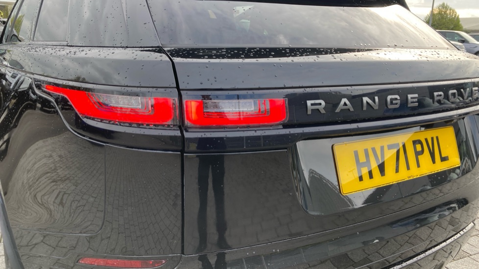 Land Rover Range Rover Velar 2.0 D200 Edition 5dr Auto Diesel Estate - Image 19