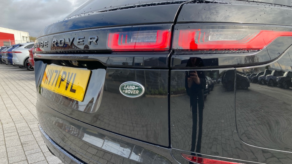 Land Rover Range Rover Velar 2.0 D200 Edition 5dr Auto Diesel Estate - Image 45