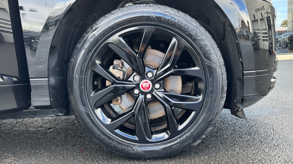 Jaguar I-Pace 294kW EV400 HSE Black 90kWh 5dr Auto 11kW Charger Electric Estate - Image 8