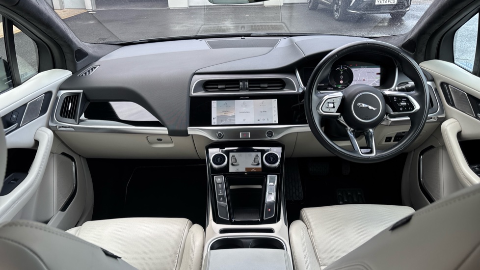 Jaguar I-Pace 294kW EV400 HSE Black 90kWh 5dr Auto 11kW Charger Electric Estate - Image 9