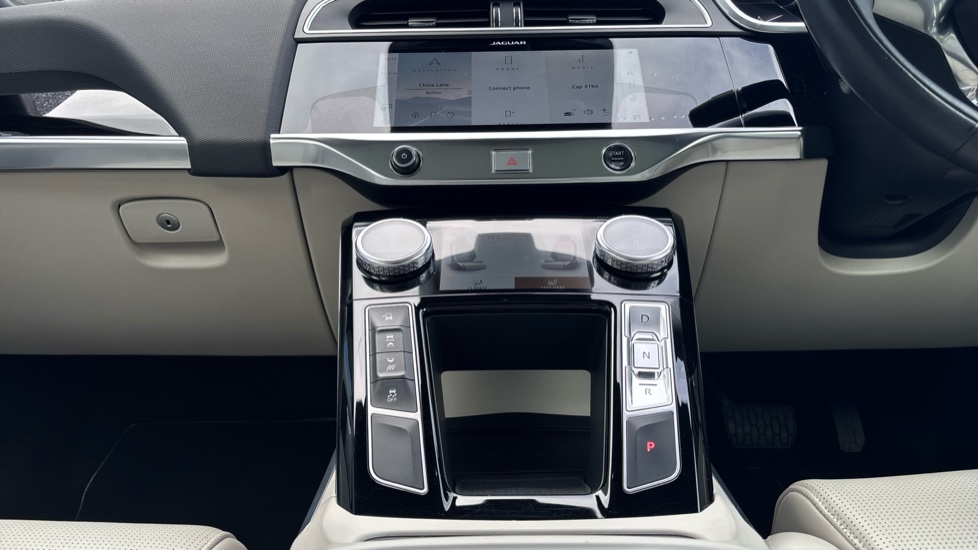Jaguar I-Pace 294kW EV400 HSE Black 90kWh 5dr Auto 11kW Charger Electric Estate - Image 14