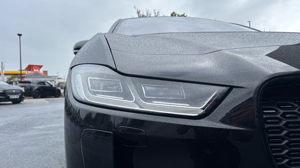 Jaguar I-Pace 294kW EV400 HSE Black 90kWh 5dr Auto 11kW Charger Electric Estate - Image 17