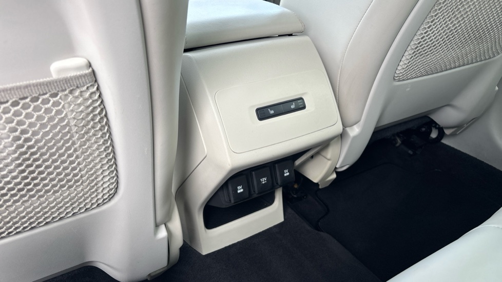 Jaguar I-Pace 294kW EV400 HSE Black 90kWh 5dr Auto 11kW Charger Electric Estate - Image 18