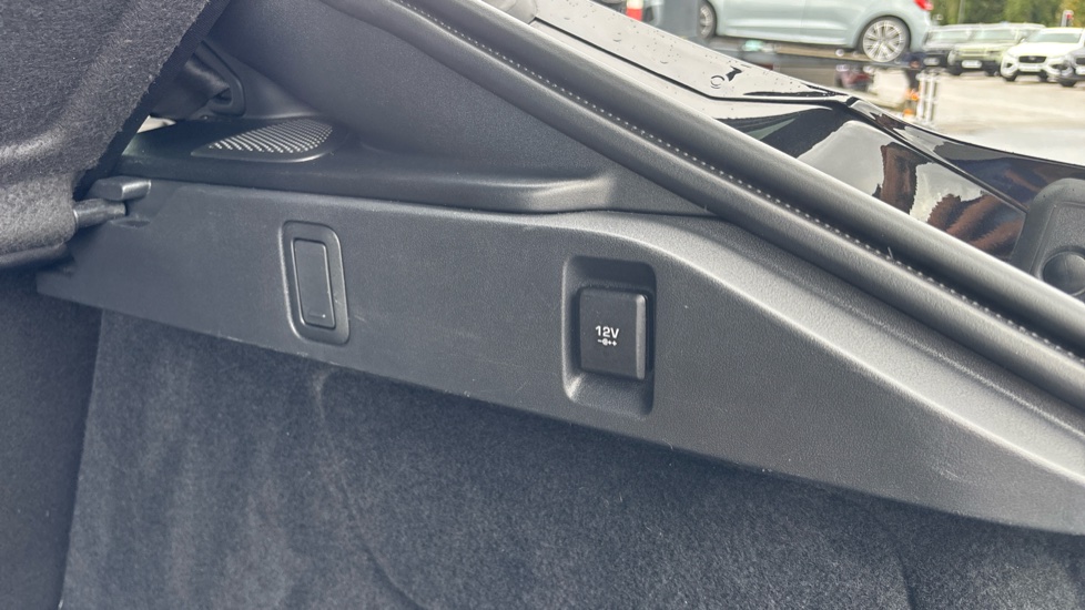Jaguar I-Pace 294kW EV400 HSE Black 90kWh 5dr Auto 11kW Charger Electric Estate - Image 25